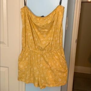 Forever 21 strapless romper
